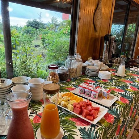 Teanehi Bed & Breakfast Hanga Roa Eksteriør bilde