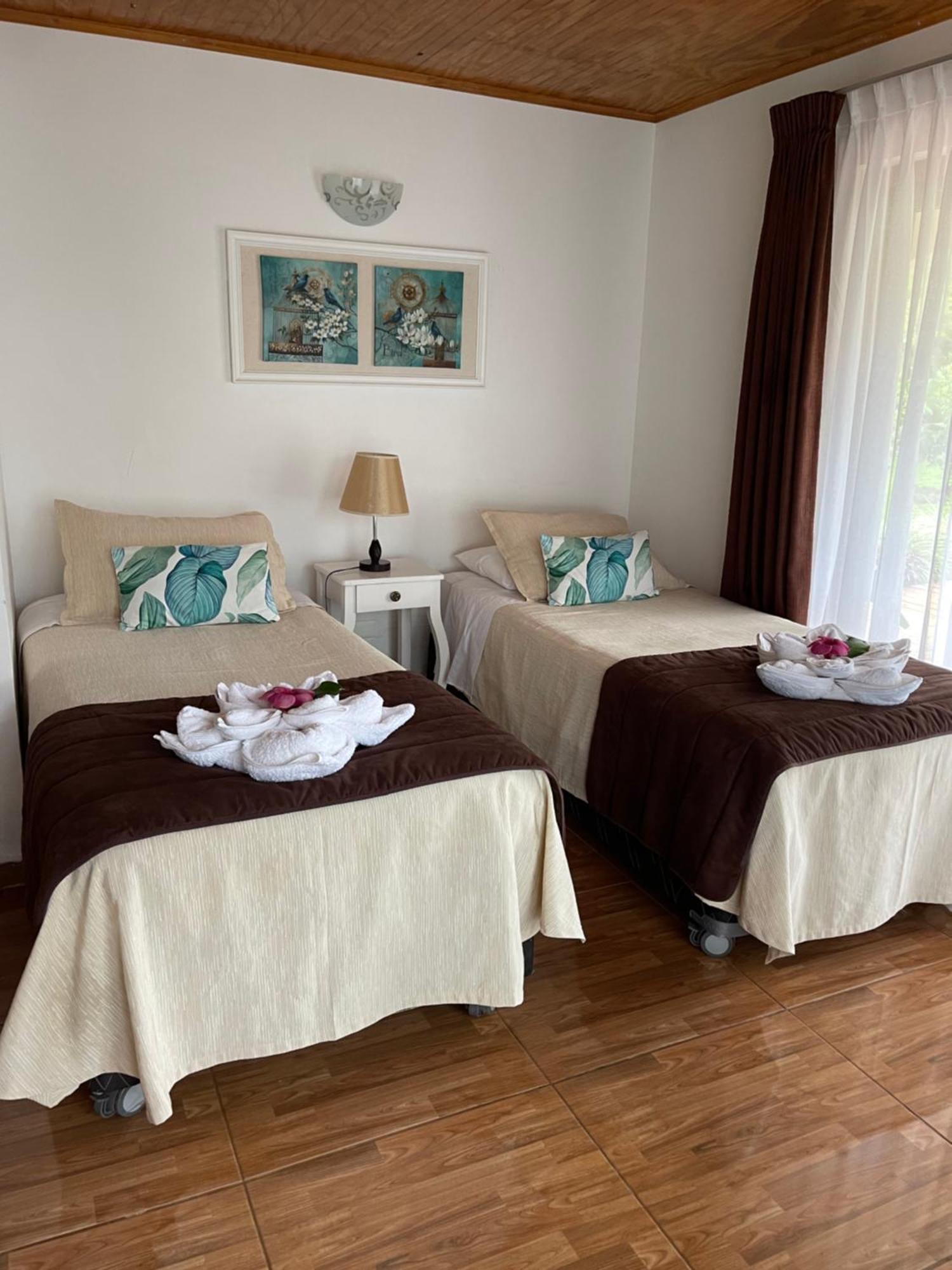 Teanehi Bed & Breakfast Hanga Roa Eksteriør bilde